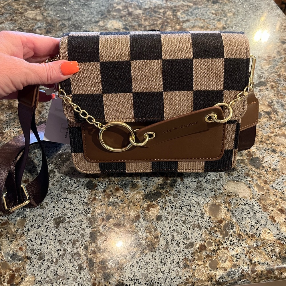 Ivy & Taylor Crossbody Bag